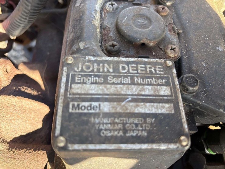 john-deere-gator-image-14