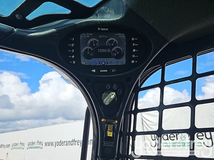 2019-bobcat-t870-image-32