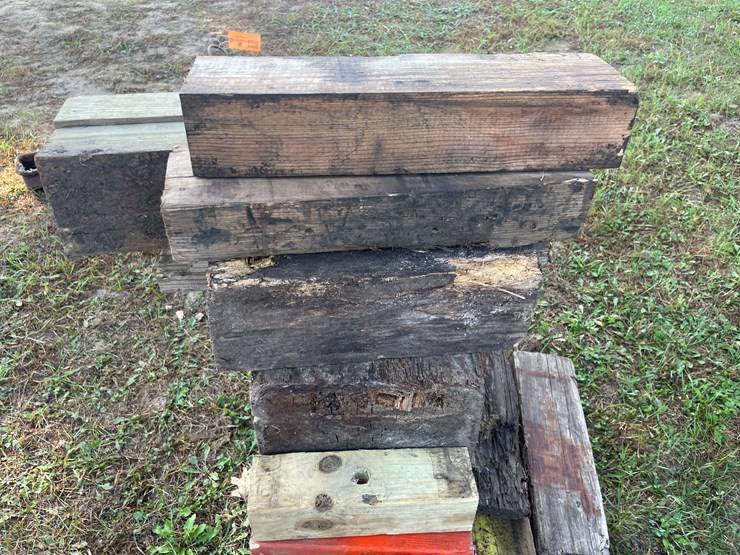 #5093-•-pile-of-wood-blocking-image-3