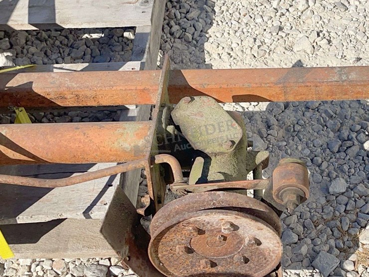 allis-chalmers-model-g-tractor-w/-implements-image-38