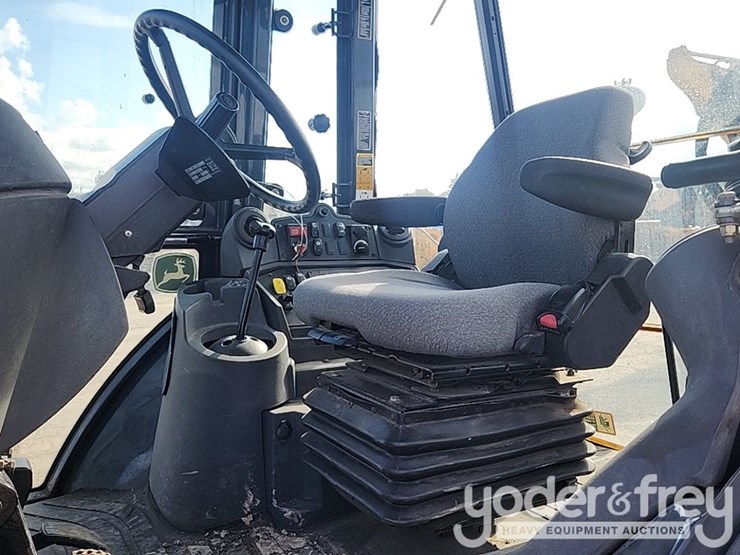 2007-deere-310sj-image-27