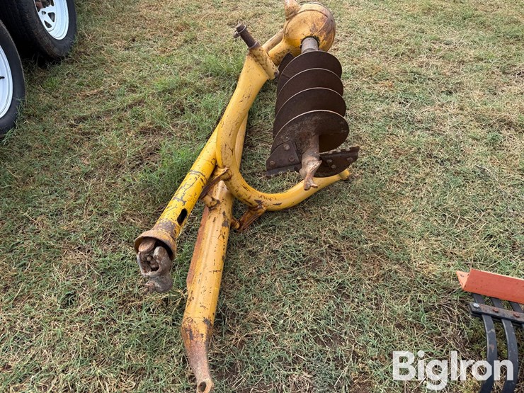 danuser-f-8-post-hole-digger-image-6
