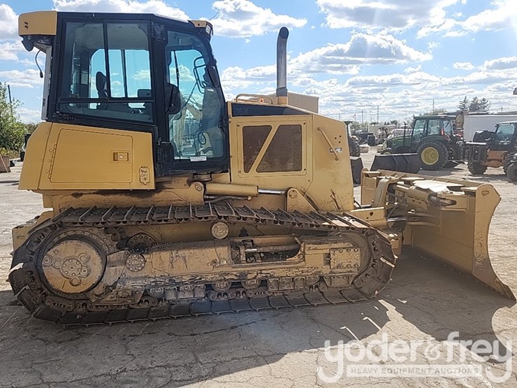 2011-caterpillar-d6k-lgp-image-6