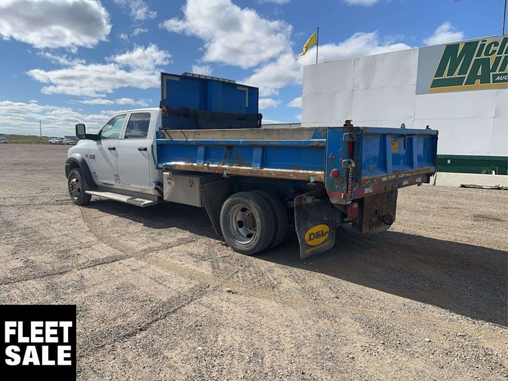 non-operable-2012-ram-5500-4x4-s/a-dump-truck-image-3