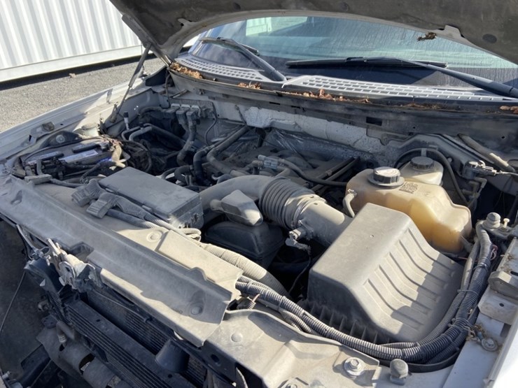 2011-ford-f150-image-38