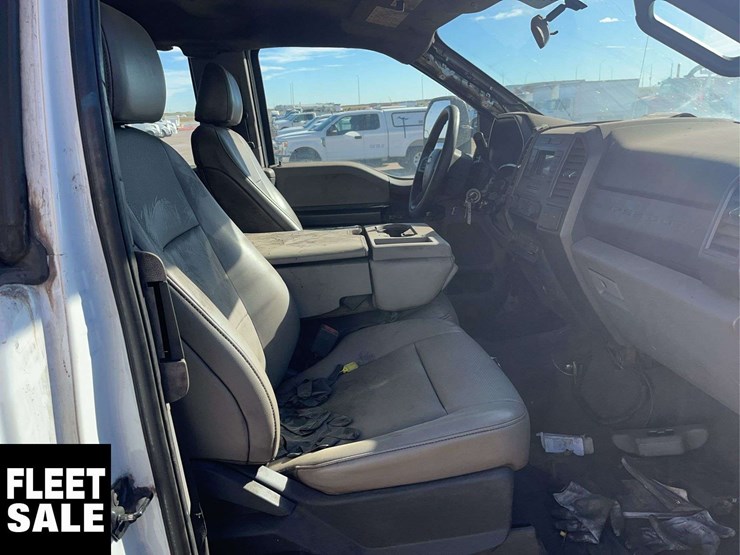 2020-ford-f550-image-16