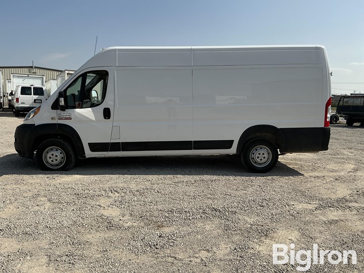2021-dodge-3500-image-7