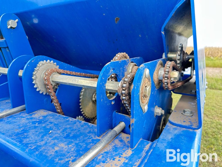 2009-landoll-5530-image-12