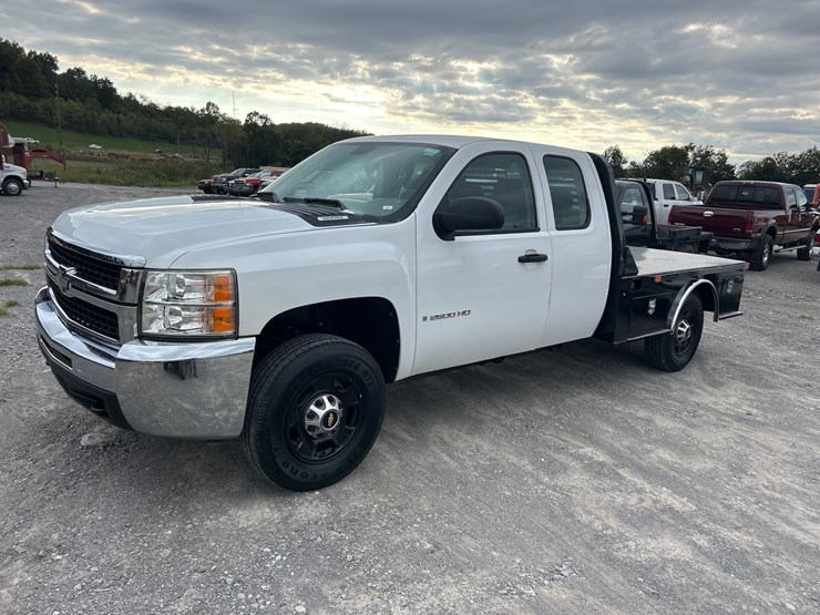 2011-chevrolet-2500-image-1