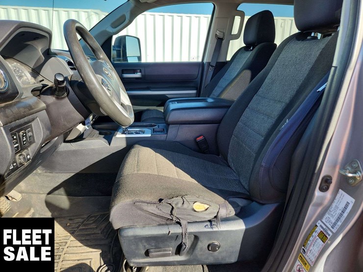 2017-toyota-tundra-image-15