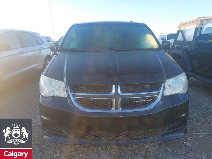 2013-dodge-grand-caravan-image-19