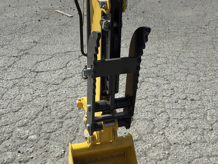 2024-dig-master-dm100-excavator-image-10