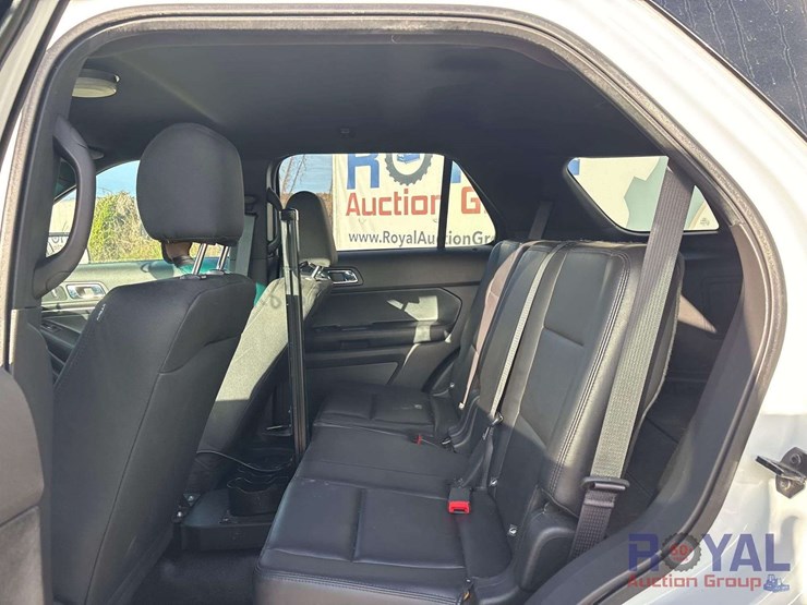 2015-ford-explorer-image-20