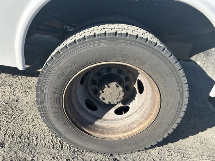 2012-ford-f550-sd-image-38