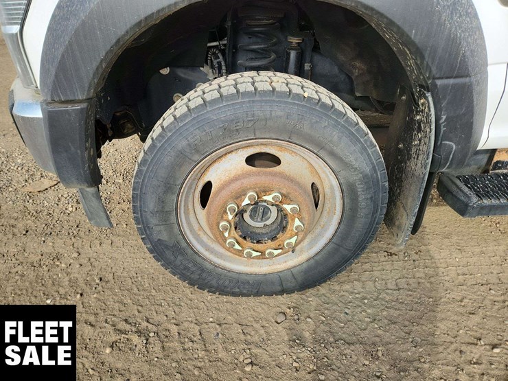 2020-ford-f550-image-16