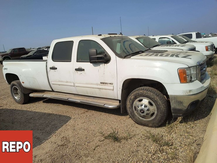 2014-gmc-sierra-3500hd-image-4