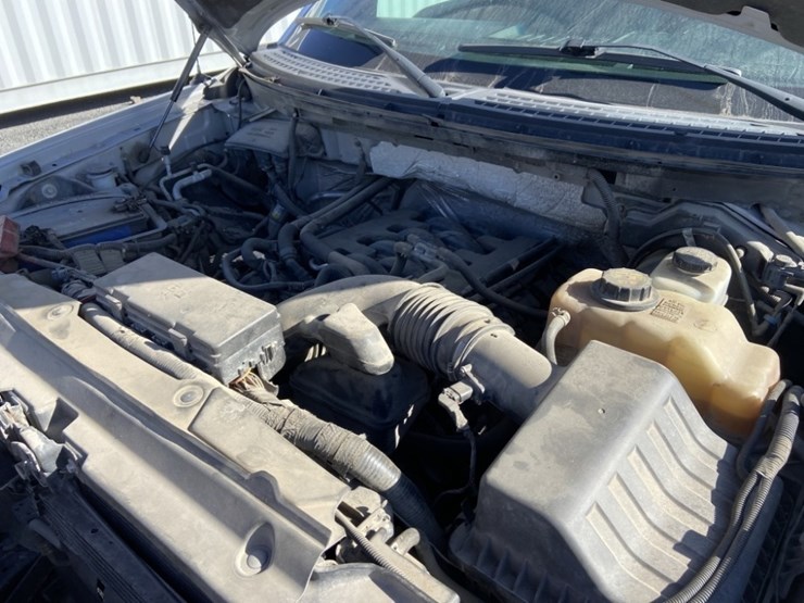 2011-ford-f150-image-42