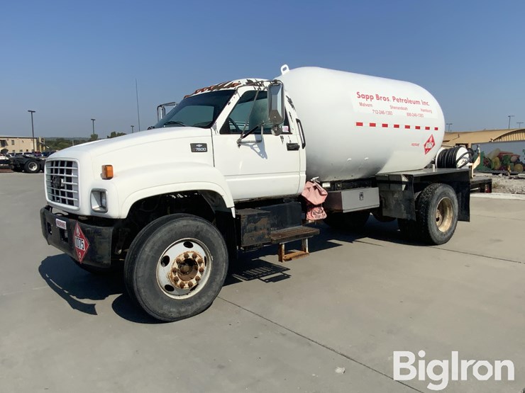 2000-chevrolet-2500-image-1