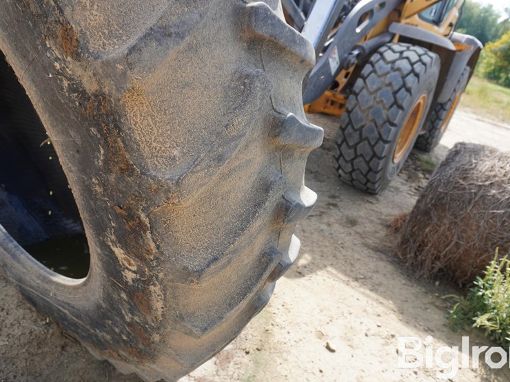 20.8r42-tires-image-15