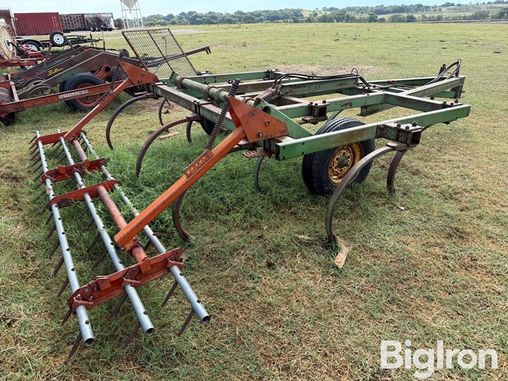 john-deere-11-image-5