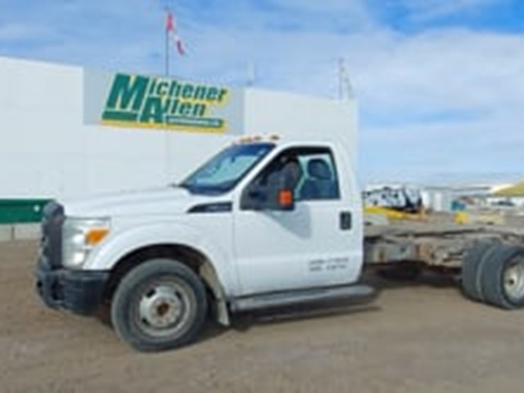2011-ford-f350-image-19