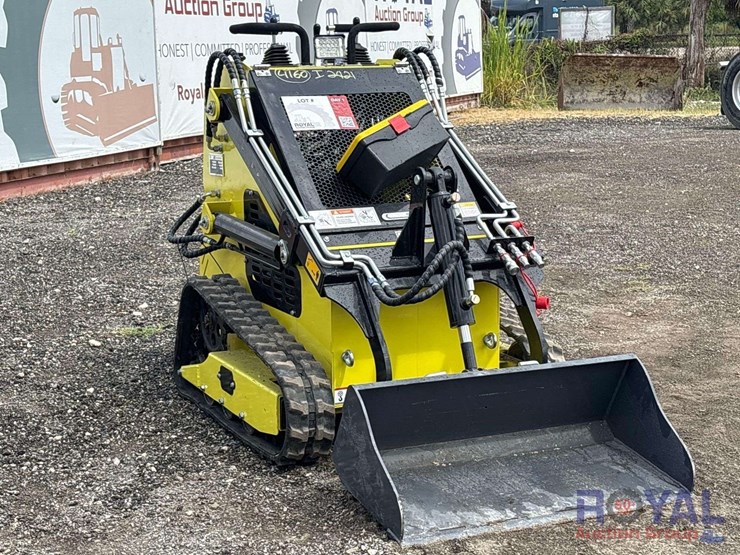 2024-mach-pro-mps330-mini-stand-on-track-loader-skid-steer-image-2