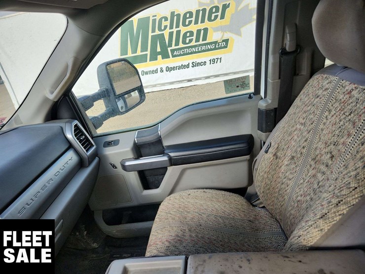2020-ford-f550-image-29