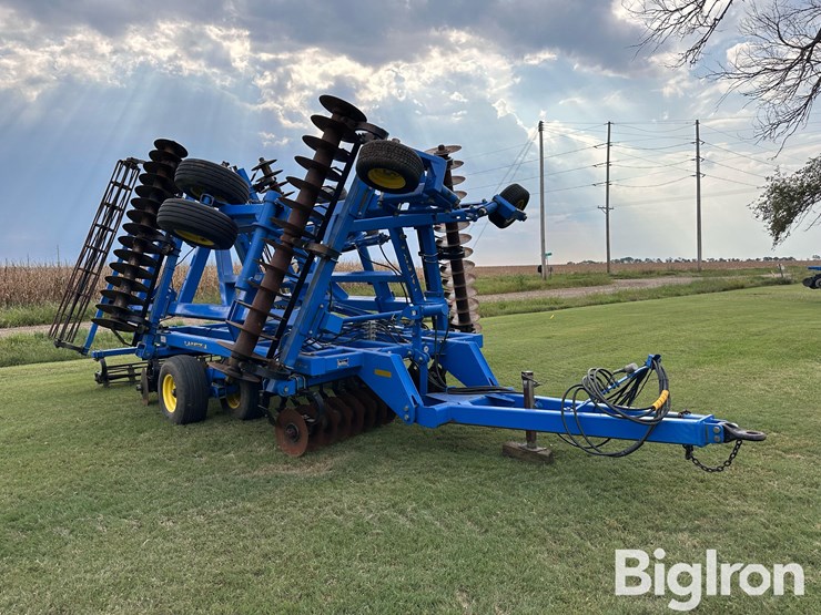 2011-landoll-7431-26-image-3