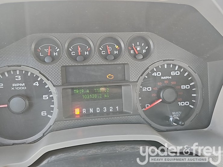 2010-ford-f350-image-30