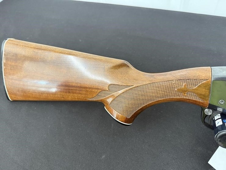 remington-1100-12-gauge-shotgun-image-4