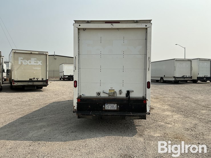 2020-chevrolet-express-g3500-image-6