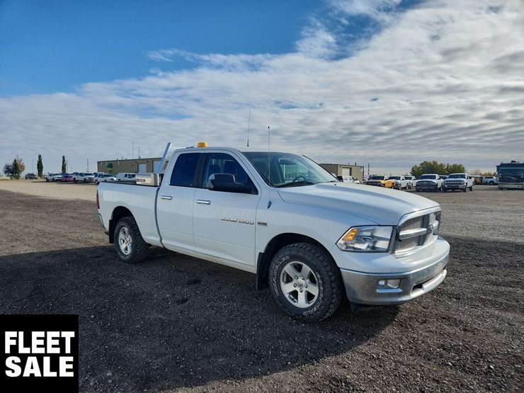 2012-ram-1500-slt-image-2