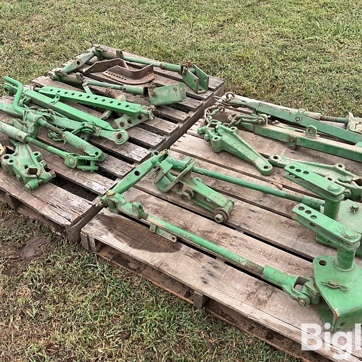 JOHN DEERE 2