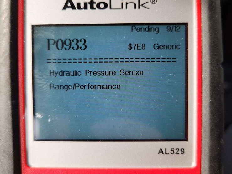 2019-ram-1500-classic-image-27