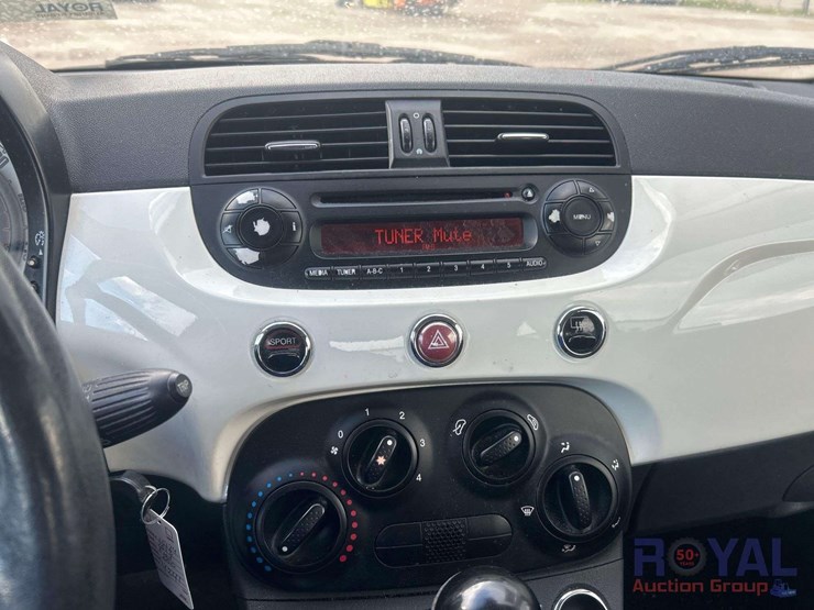 2013-fiat-500-image-15