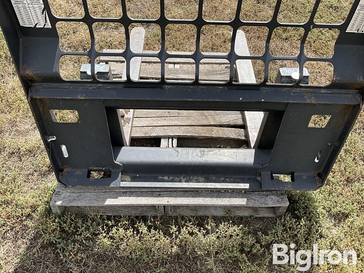 pallet-fork-skid-steer-attachment-image-9