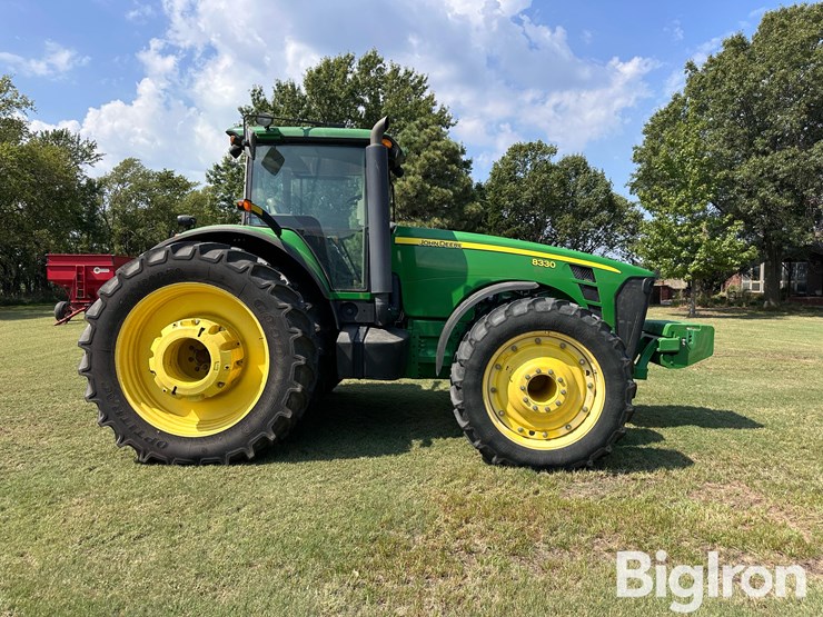 2009-john-deere-8330-image-4