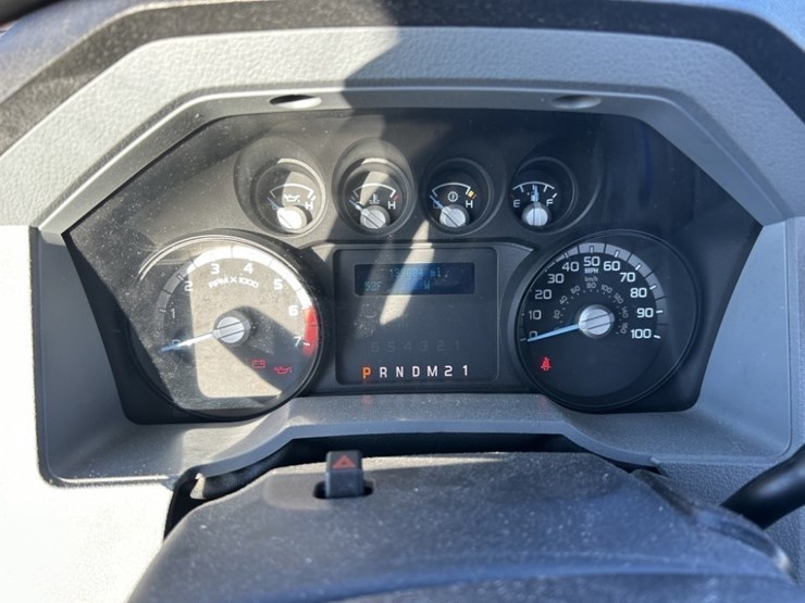 2016-ford-f350-image-17