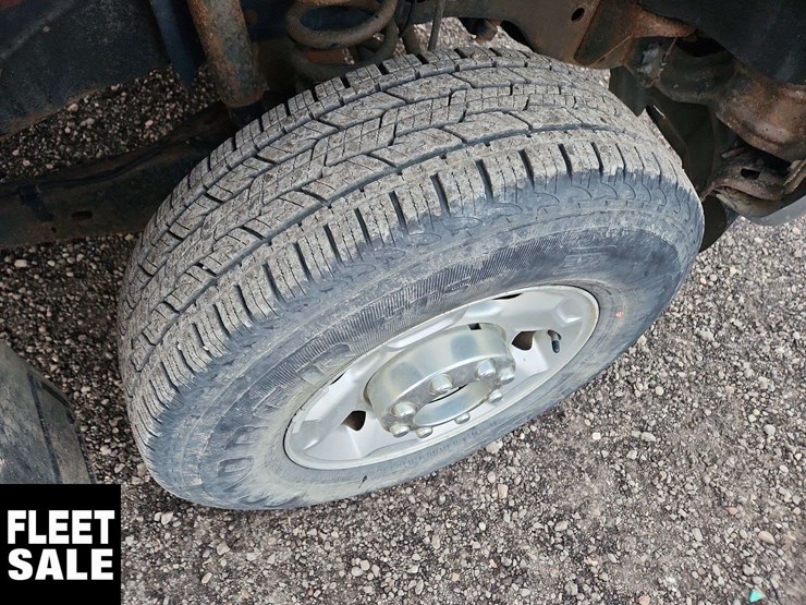 2012-ford-f350-image-31