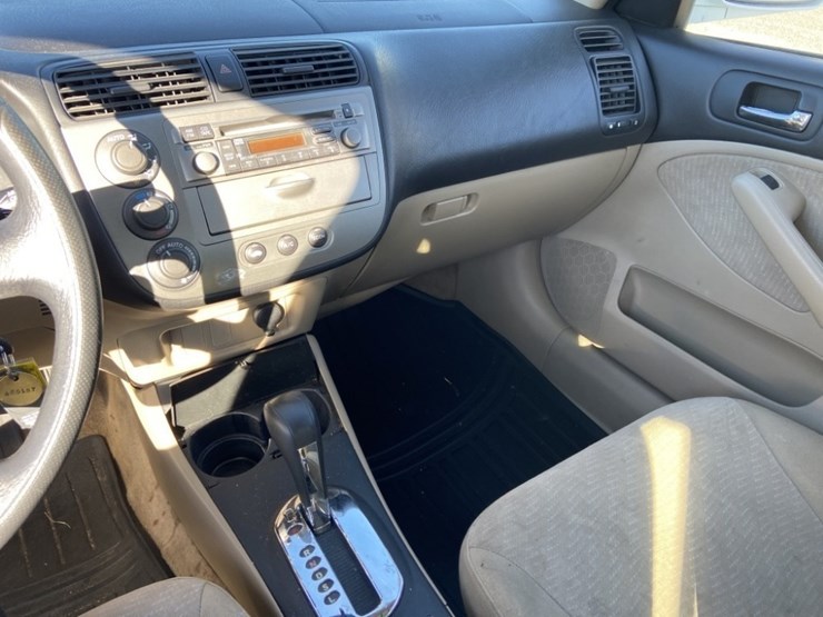 2003-honda-civic-hybrid-sedan-image-15