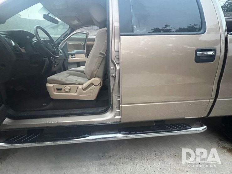 2013-ford-f150-image-32