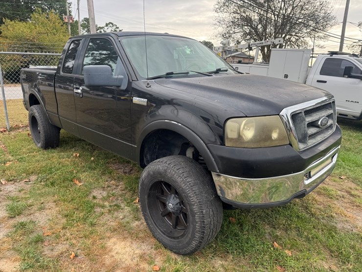 2006-ford-f150-xlt-image-2