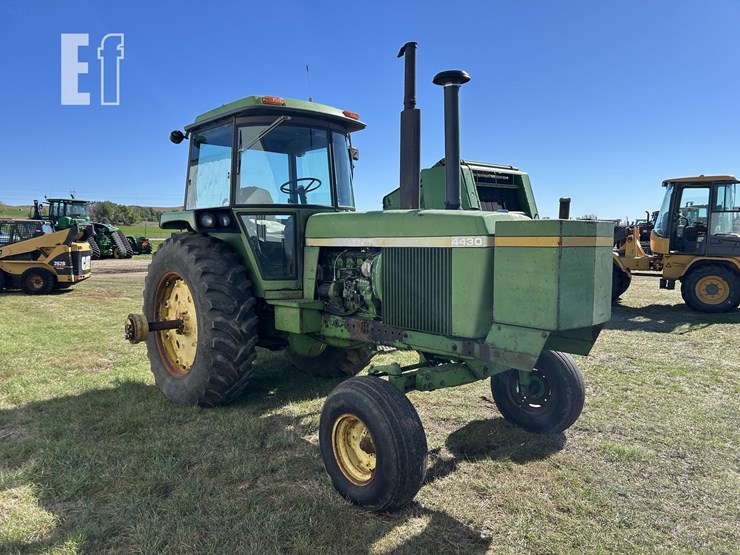 john-deere-4430-image-3