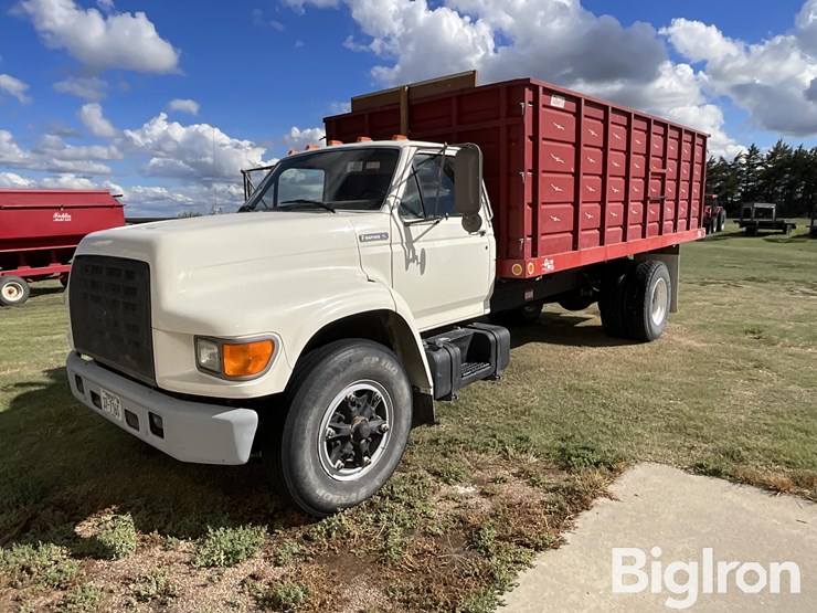 1995-ford-f700-image-1