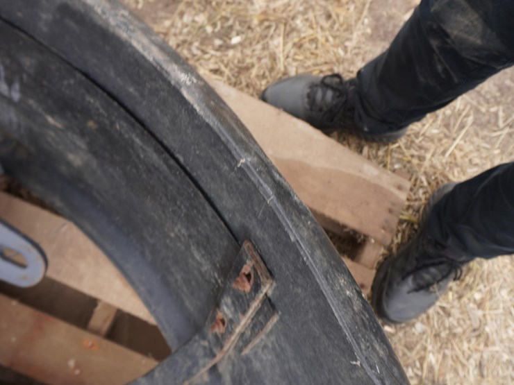 new-holland-super-steer-front-mfwa-fenders-image-12