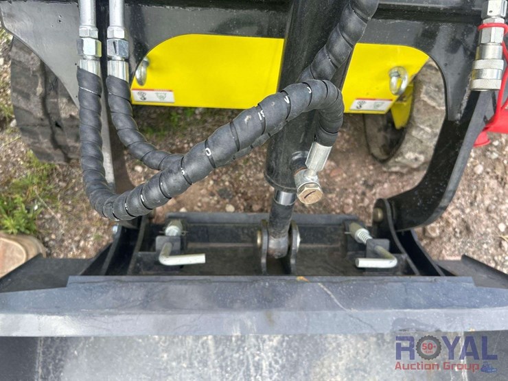 2024-mach-pro-mps330-mini-stand-on-track-loader-skid-steer-image-13