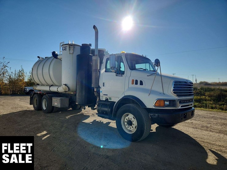 2003-sterling-lt9500-image-2