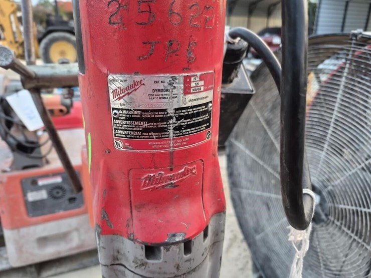 milwaukee-core-drill-image-3
