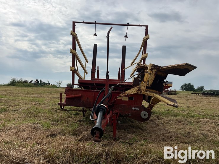 new-holland-1002-image-7
