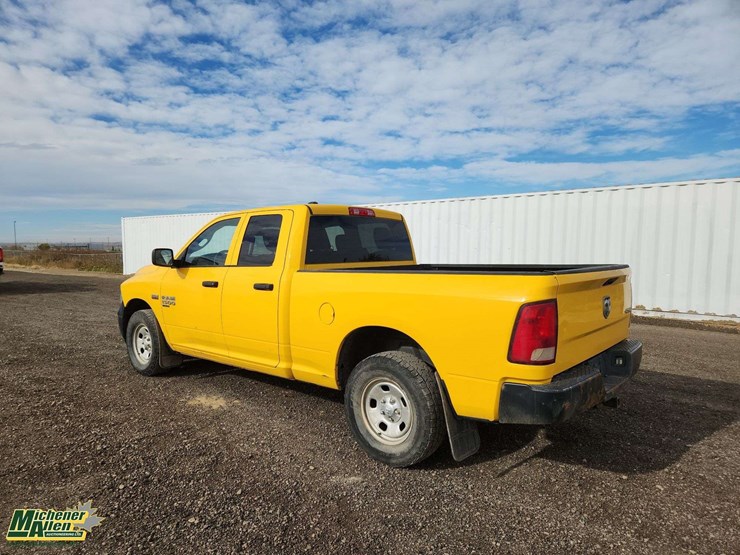 2019-ram-1500-classic-image-3